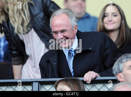 Der Fußballdirektor von Notts County, Sven Goran Eriksson, während des Coca-Cola League Two-Spiels in der Meadow Lane, Nottingham. DRÜCKEN Sie VERBANDSFOTO. Bilddatum: Samstag, 31. Oktober 2009. Siehe PA Story SOCCER Notts County. Bildnachweis sollte lauten: PA Wire. EINSCHRÄNKUNGEN: Nutzung unterliegt Einschränkungen. Redaktionelle Druckverwendung nur mit vorheriger schriftlicher Genehmigung. Für die Nutzung neuer Medien ist eine Lizenz von Football DataCo Ltd. Erforderlich. Rufen Sie uns an unter 44 (0)1158 447447 oder unter www.pressassociation.com/images/restrictions, um alle Einschränkungen zu erfahren. Stockfoto