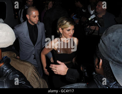 Brian Friedman und Homit Golan treffen bei der Constellation 2009 Party von OMEGA im Londoner Almada ein. Stockfoto
