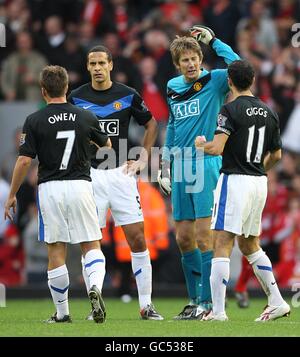 Fußball - Barclays Premier League - Liverpool gegen Manchester United – Anfield Road Stockfoto