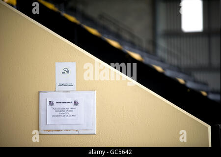 Fußball - Coca-Cola Football League Two - Notts County V Shrewsbury Town - Meadow Lane Stockfoto