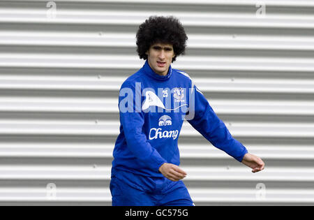 Evertons Marouane Fellaini während einer Trainingseinheit auf dem Finch Farm Training Ground, Liverpool. Stockfoto