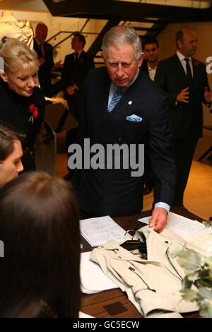 Der Prince Of Wales eröffnet neue Burberry HQ Stockfoto