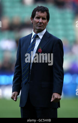 Rugby Union - Investec Challenge Series - England / Australien - Twickenham Stadium. Robbie Deans, Cheftrainer Australiens Stockfoto