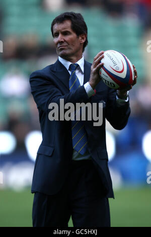 Rugby Union - Investec Challenge Series - England / Australien - Twickenham Stadium. Robbie Deans, Cheftrainer Australiens Stockfoto