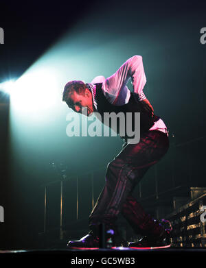 Nick Carter von The Backstreet Boys tritt auf der Bühne der 02 Arena in Greenwich, London, auf. Stockfoto