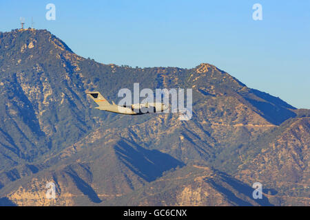 US Air Force und Mt Wilson um Sonnenuntergang Stockfoto