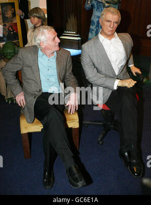 Fernsehpundit Eamon Dunphy enthüllt heute im National Wax Museum Plus in Dublin ein neues Wachsfigurenkabinett von sich selbst. Stockfoto