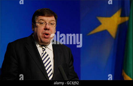 Taoiseach Brian Cowen TD spricht bei Regierungsgebäuden in Dublin bei der Veröffentlichung des Berichts der hochrangigen Aktionsgruppe für grüne Unternehmen in Irland. Stockfoto