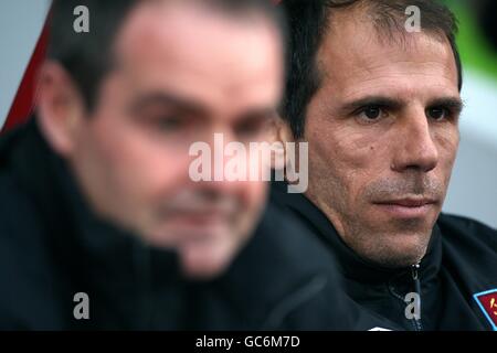 Fußball - Barclays Premier League - West Ham United / Manchester United - Upton Park. Gianfranco Zola, Manager von West Ham United Stockfoto