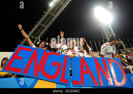 Fußball - International Friendly - Brasilien gegen England - Brasilien Training - Khalifa International Stadium - Doha. Fans in den Tribünen vor der Internationalen Freundschaftschaft zwischen England und Brasilien im Khalifa International Stadium, Doha, Katar Stockfoto