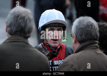 Pferderennen, Chepstow. Jockey Tony McCoy (Mitte) Stockfoto