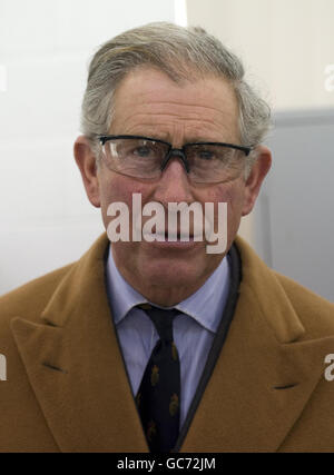 Prince Of Wales besucht Verkehrssysteme Stockfoto