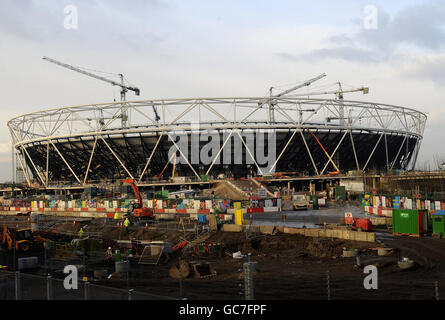 Olympics - Blick Auf Das Olympiastadion. Blick auf das Olympiastadion, das für die Olympischen Spiele 2012 in Stratford, London, im Bau ist. Stockfoto