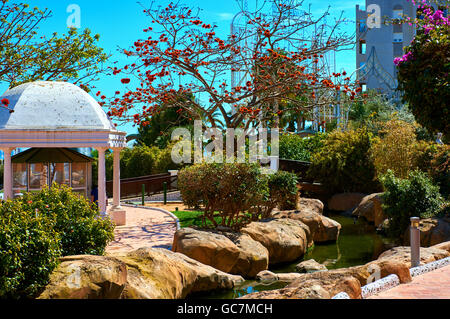 Malerische Marina d ' or Garden in Oropesa del Mar resort Stadt. Spanien Stockfoto