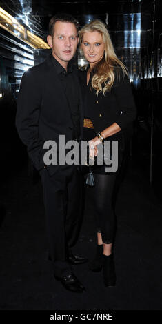 Jeremy Kyle und Carla Germaine kommen zur ITV Daytime TV Party im Londoner Covent Garden an. Stockfoto