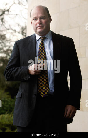 Stephen Hester, Chief Executive von RBS, kommt zu einem Konferenzzentrum der Royal Bank of Scotland bei RBS in Gogarburn in der Nähe von Edinburgh, um mit den Aktionären eine Teilnahme an der Vermögensschutzregelung der Regierung zu genehmigen. Stockfoto