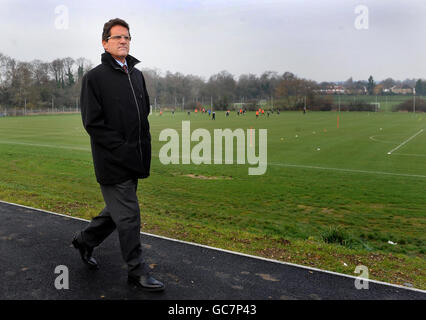 England-Manager Fabio Capello nimmt an einer Tour während der Eröffnung der Hive Training Facilites in Harrow Teil. Stockfoto