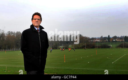 England-Manager Fabio Capello nimmt an einer Tour während der Eröffnung der Hive Training Facilites in Harrow Teil. Stockfoto