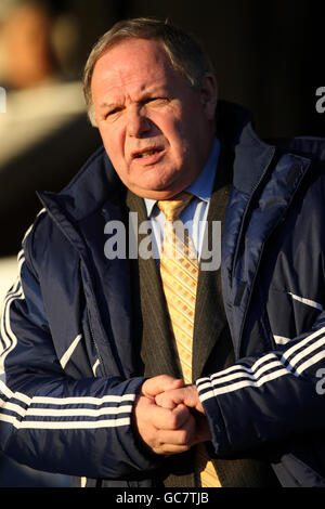 Fußball - Coca-Cola Championship - Peterborough United / Watford - London Road. Barry Fry Fry, Football Director von Peterborough United, auf den Tribünen Stockfoto