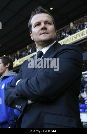 Peterborough United Manager Mark Cooper beim Spiel der dritten Runde des FA Cup in der White Hart Lane, London. Stockfoto