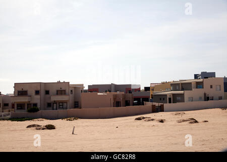 Long Beach Häuser zwischen Walvis Bay und Swakopmund - Namibia Stockfoto