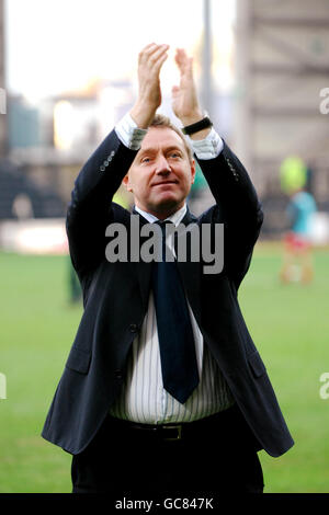 Fußball - Coca-Cola Football League Two - Notts County / Accrington Stanley - Meadow Lane. Peter zitternd, Executive Chairman von Notts County Stockfoto