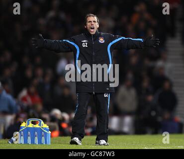 Fußball - FA Cup - Dritte Runde - West Ham United / Arsenal - Upton Park. Gianfranco Zola, Manager von West Ham United Stockfoto