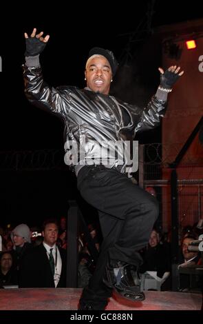 Sisqo kommt an, um das Haus in der Startagabend von Celebrity Big Brother in den Elstree Studios, Borehamwood, zu betreten. Stockfoto