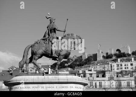 Estatua de Don Juan I Plaze de Figueira Lissabon Stockfoto