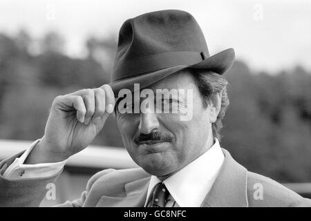 Unterhaltung - Peter Bowles Stockfoto