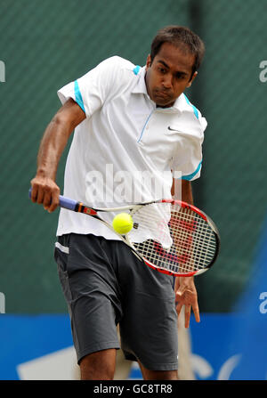 Tennis - die AEGON Trophy 2009 - Tag fünf - Nottingham Tennis Center. Rajeev RAM in den USA in Aktion Stockfoto