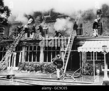 Katastrophen und Unfälle - Garten Hotel Hausbrand - Cambridge Stockfoto