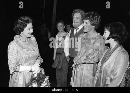 Theater - "Peter Pan" Charity Gala Performance - Barbican Theatre, London Stockfoto