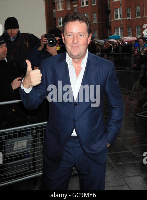 Piers Morgan kommt zu den britischen Got Talent-Vorspielen im Hammersmith Apollo im Westen Londons. Stockfoto