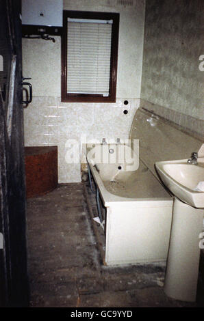 EINE INNENANSICHT DES HAUSES IN DER CROMWELL STREET 25, DEM GLOUCESTER-HAUS VON FRED UND ROSE WEST. Stockfoto