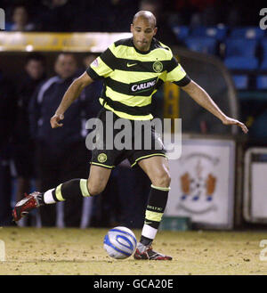 Fußball - Clydesdale Bank Scottish Premier League - Kilmarnock gegen Celtic - Rugby Park. Celtic's Diomansy kamara am Ball während des Spiels der Scottish Premier League der Clydesdale Bank im Rugby Park, Kilmarnock. Stockfoto