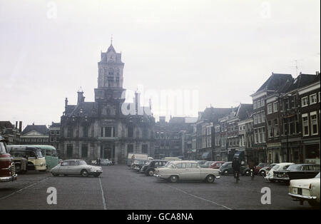 Geographie / Reisen, Holland / Niederlande, Delft, Plätze, großer Markt und Rathaus, um 1960, Zusatzrechte-Clearences-nicht vorhanden Stockfoto