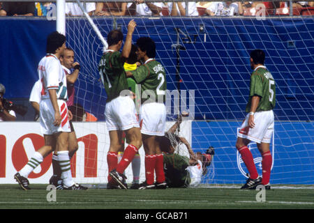 Fußball - FIFA World Cup USA 94 - zweite Runde - Bulgarien V Mexiko - Giants Stadium, New York Stockfoto