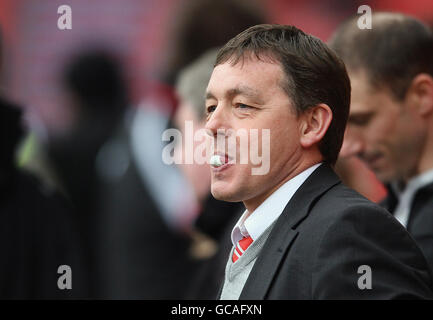 Nottingham Forest Manager Billy Davies während des Coca-Cola Championship-Spiels im Keepmoat Stadium, Doncaster. Bilddatum: Samstag, 13. Februar 2010. Bildnachweis sollte lauten: PA Wire. EINSCHRÄNKUNGEN: Die Nutzung unterliegt Einschränkungen. Redaktionelle Druckverwendung nur mit vorheriger schriftlicher Genehmigung. Für die Nutzung neuer Medien ist eine Lizenz von Football DataCo Ltd. Erforderlich. Rufen Sie +44 (0)1158 447447 an, oder besuchen Sie www.pressassociation.com/images/restrictions, um alle Einschränkungen zu erfahren. Stockfoto