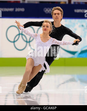 Penny Coomes und Nicholas Buckland in Aktion während ihres Free Dance im Eiskunstlauf-Eistanzes während der Olympischen Winterspiele 2010 im Pacific Coliseum, Vancouver, Kanada. Stockfoto