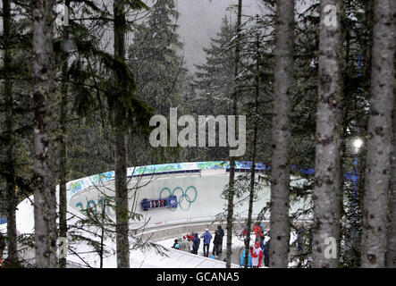 Großbritannien mit Fahrer John Jackson während des vier-Mann-Bobs-Laufs bei den Olympischen Winterspielen 2010 in Vancouver im Whistler Sliding Center in Whistler, Kanada. Stockfoto