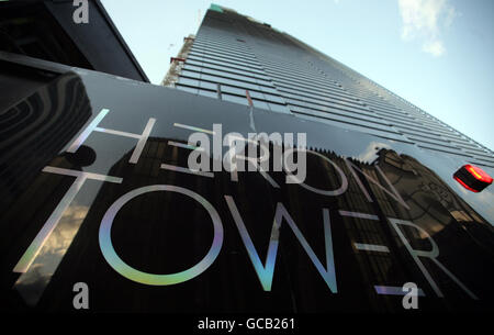 Der noch im Bau befindliche Heron Tower in 110 Bishopsgate in London ist zum höchsten Gebäude auf der Quadratmeile der Hauptstadt geworden und wird nach Fertigstellung 246 Meter hoch sein. Stockfoto