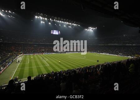 Fußball - UEFA Champions League - 16. Runde - Erstes Bein - Inter Mailand gegen Chelsea - Stadio Giuseppe Meazza. Gesamtansicht des Stadio Giuseppe Meazza, Heimat von Inter Mailand Stockfoto