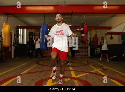 Boxen - Kell Brook Medien Workout - ST Thomas jungen und Mädchen Boxing Club Stockfoto