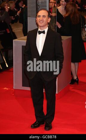 BAFTA Awards 2010 - Ankunft - London. Armando Iannucci bei der Ankunft für die Orange British Academy Film Awards im Royal Opera House, London. Stockfoto