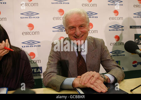 Irleand Manager Giovanni Trapattoni während einer Pressekonferenz Abottstown, Dublin. Stockfoto