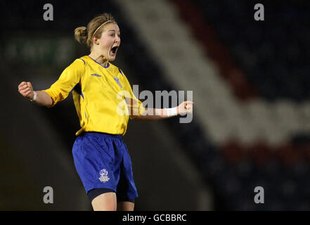 Fußball - FA Tesco Women's Premier League - Pokalfinale - Everton gegen Leeds Carnegie - Spotland Stadium. Leeds Carnegies zwei-Tore-Torschütze Ellen White feiert nach dem Schlusspfiff Stockfoto