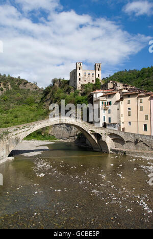 Dolceacqua. Altes Dorf in Ligurien Italien Stockfoto