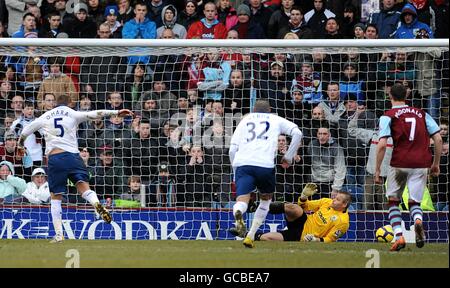 Fußball - Barclays Premier League - Burnley V Portsmouth - Turf Moor Stockfoto