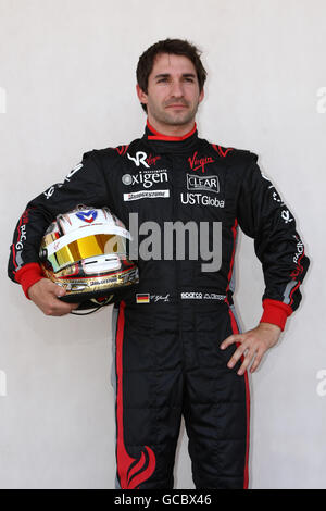 Motorsport - Formel-1-Weltmeisterschaft - Großer Preis Von Bahrain - Paddock Day - Bahrain International Circuit. Timo Glock von Virgin Racing beim Paddock Day auf dem Bahrain International Circuit in Sakhir, Bahrain. Stockfoto